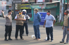 Berlakukan PSBB, Pemkot...