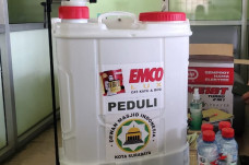 Semprot Disinfektan...