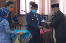 Bupati Maros Lantik...