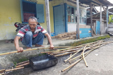 Cerita Pengrajin Rotan...