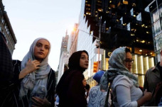 New York Sediakan Setengah...