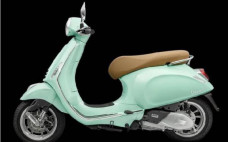 Vespa Primavera dengan...