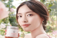Tetap Cantik Alami Meski...