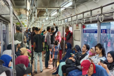 Pemerintah Siapkan Bus...