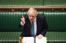 Boris Johnson: Vaksin...