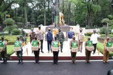 Forkopimda Jabar Lepas...
