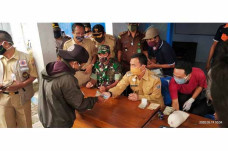 Harga Gula Pasir Melonjak,...