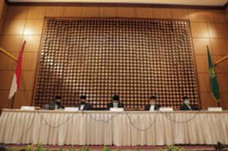 Hasil Sidang Isbat:...