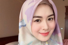 Makeup Cantik untuk...