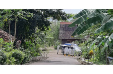 Warga Banaran Tetap...