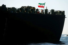Hentikan Tanker Iran...