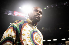 Floyd Mayweather Jr....