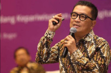Helmy Yahya Cabut Gugatan...