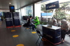 Bandara Husein Sastranegara...