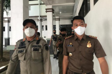 Mulai Hari Ini Warga...