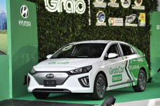 Hyundai Gandeng LG untuk...