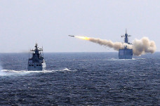 Pentagon Prihatin China...