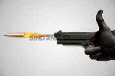 Letuskan Pistol, Dua...