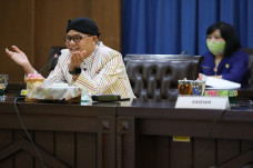 Ganjar Ancam Tutup Perusahaan...
