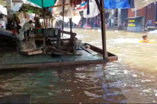 Ratusan Rumah di Melawi...