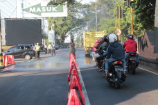 Penyebaran COVID-19...