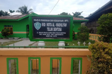 6 Bulan Tak Digaji,...