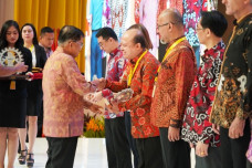 Kelola Perusahaan Sesuai...