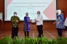 Kementerian PUPR Raih...