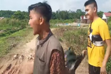 Jangan Gunakan Simbol...
