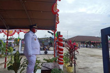 Bupati Asmat Pimpin...