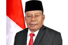 Bupati Dorinus Ajak...