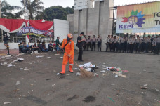 Demo Mahasiswa di Gedung...