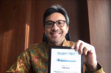 CIMB Niaga Raih Penghargaan...