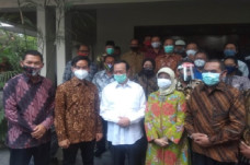 Diajak Gabung Gibran,...
