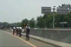 Viral Video Rombongan...