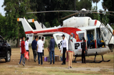 Helikopter BNPB Jemput...