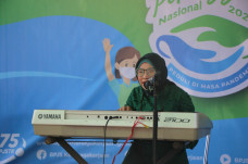 Semangati Korban PHK,...
