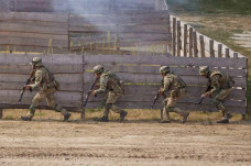 Ukraina-AS Gelar Latihan...