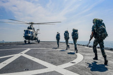 Latihan Militer China...