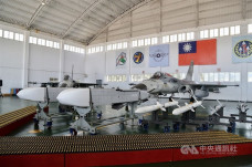 Taiwan Perlihatkan Rudal...