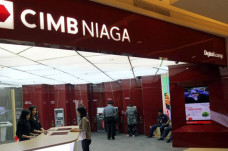 CIMB Niaga Angkat Dato...