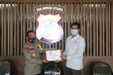 Polda Sulut Terima Bantuan...