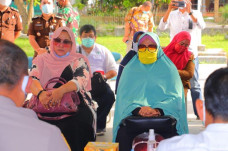 Buka Peti Jenazah Pasien...