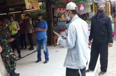 Awas! Tim Swab Hunter...