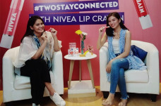 Nivea Lip Crayon untuk...