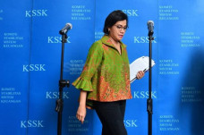 Rayakan Hari Oeang di...