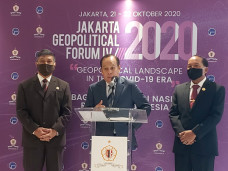 Gubernur Lemhannas Sebut...