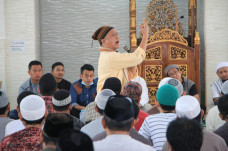 Dik Doank dkk Berbagi...