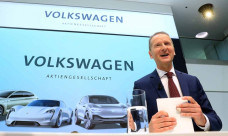 CEO VW Ingatkan Karyawan...