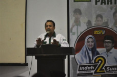 Indah Putri Indriani...